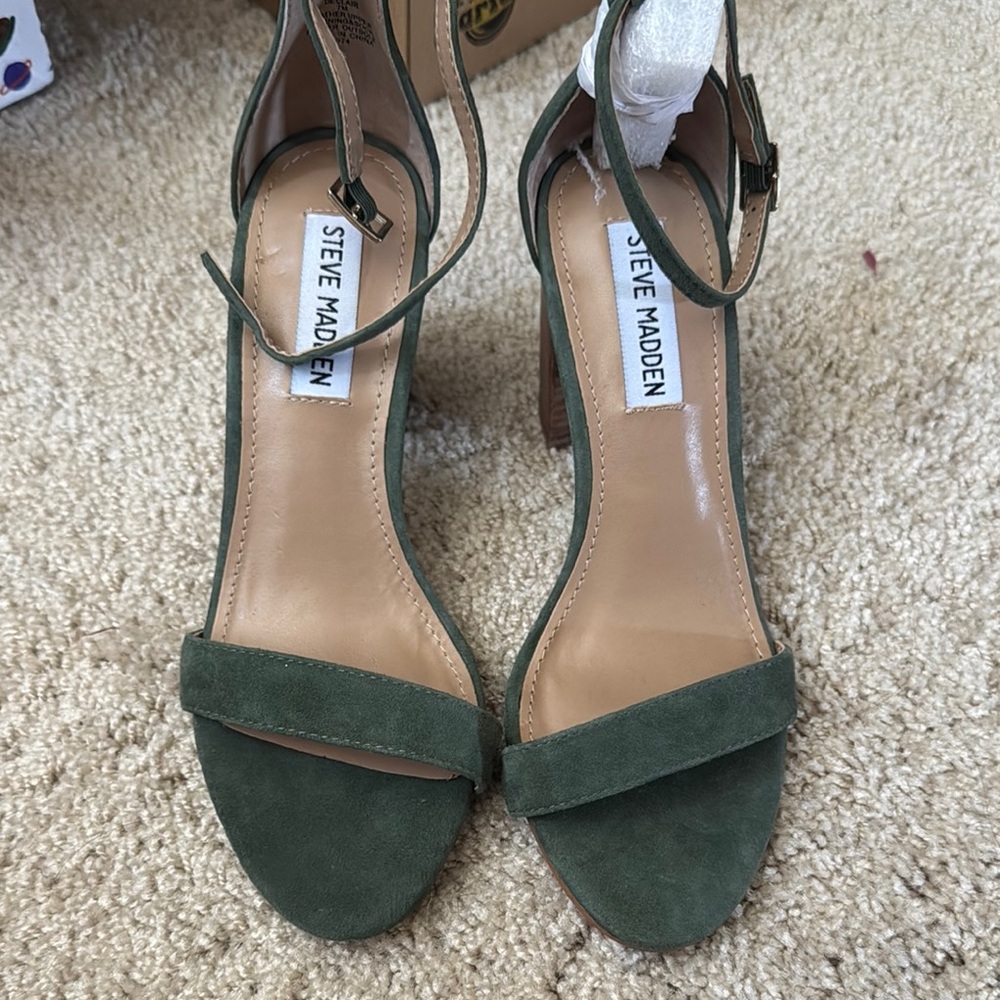 Steve Madden Green Heels with Suede Straps